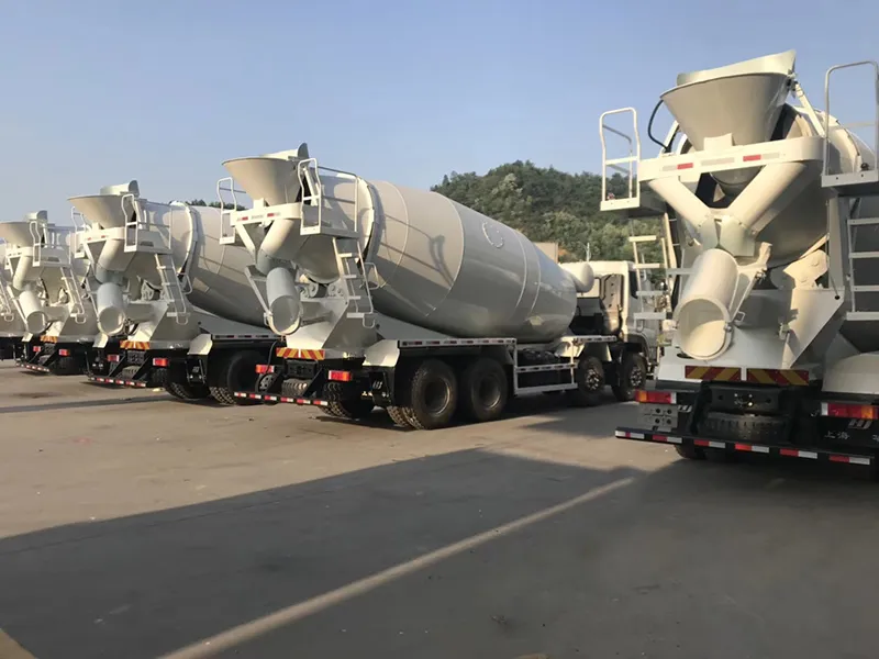 เครื่องจักรก่อสร้างถนน